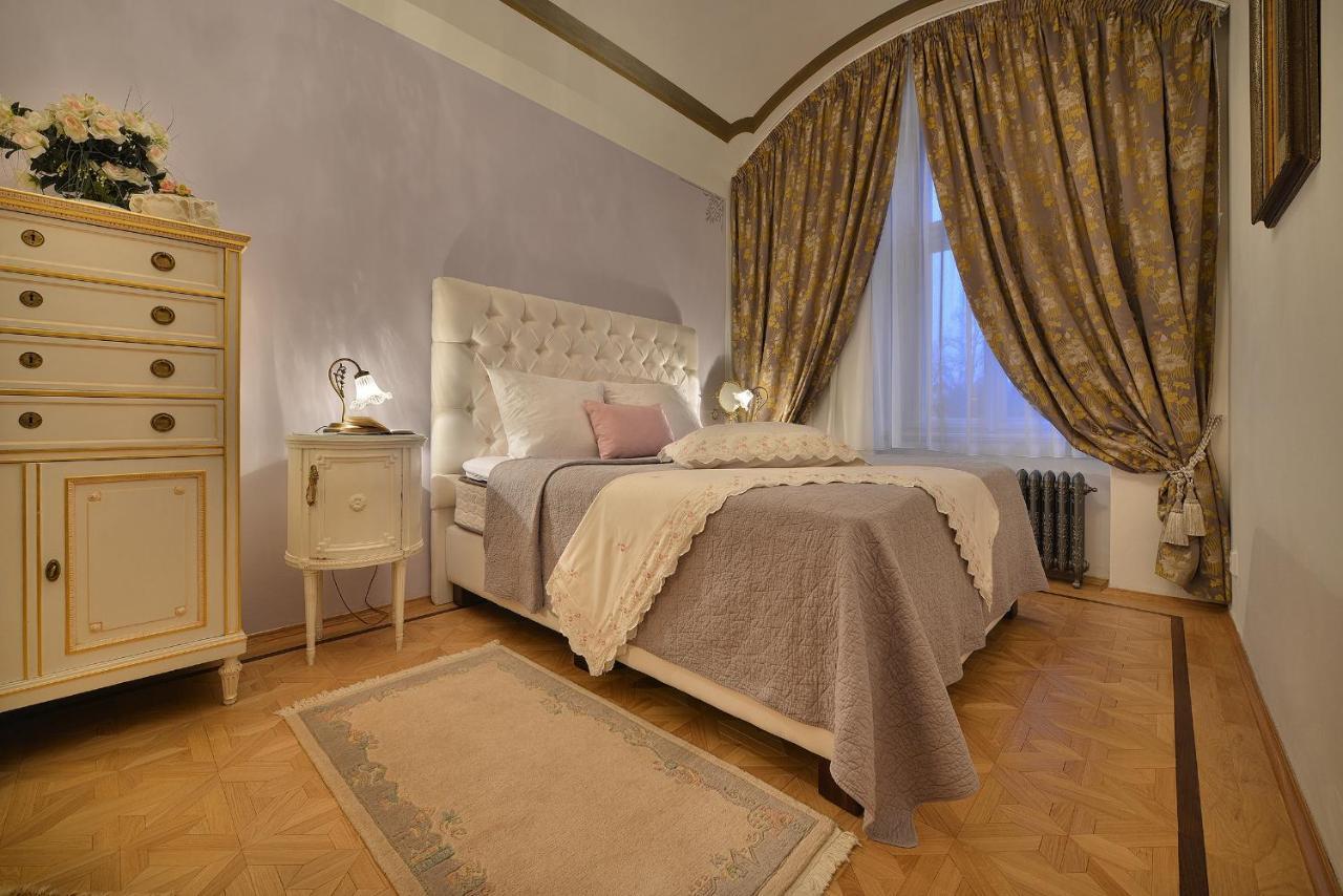 Apartman Dalia Janackovo Nabrezi Prague Exterior photo