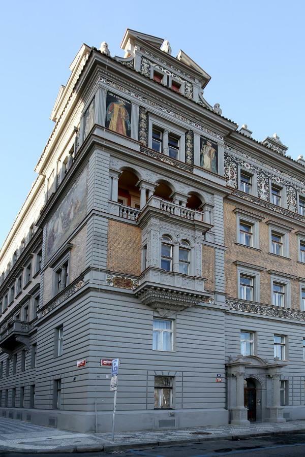 Apartman Dalia Janackovo Nabrezi Prague Exterior photo